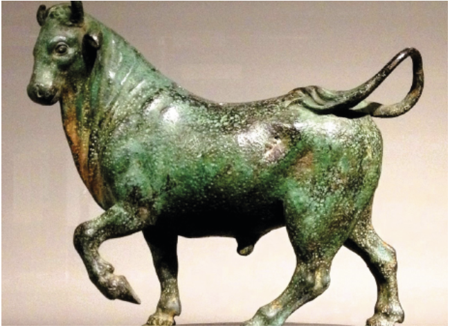 IN FOTO Toro bronzeo rinvenuto a Industria (Monteu da Po), dove esisteva un santuario in onore di Iside e Serapide