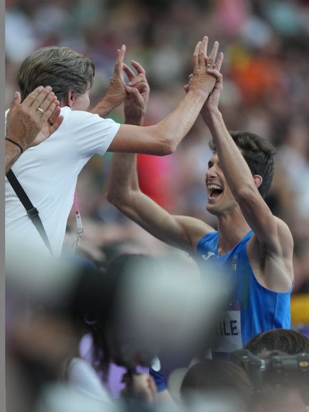 Sottile esulta con la sua coach