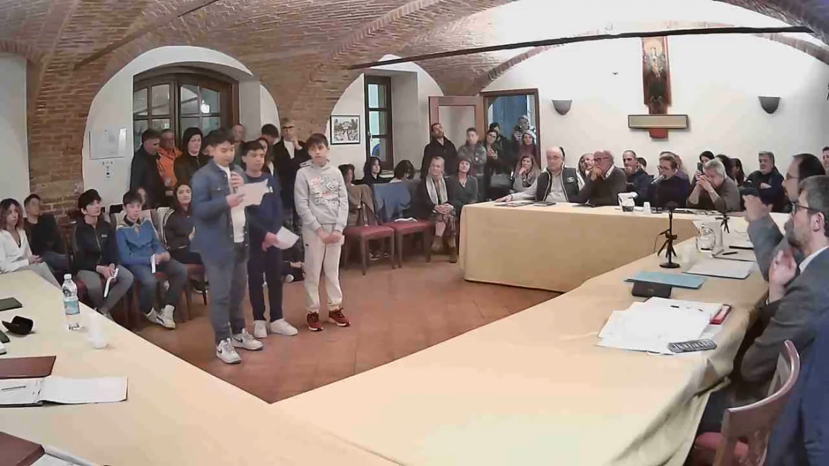 I giovani consiglieri hanno presentato i loro progetti.