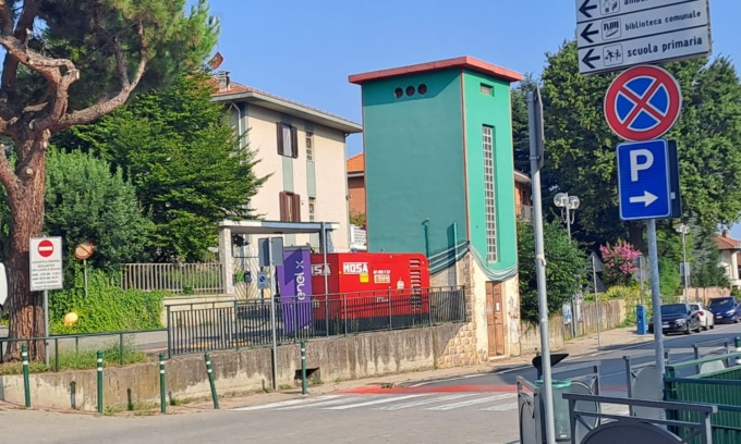 Il generatore posizionato in via Caudana.