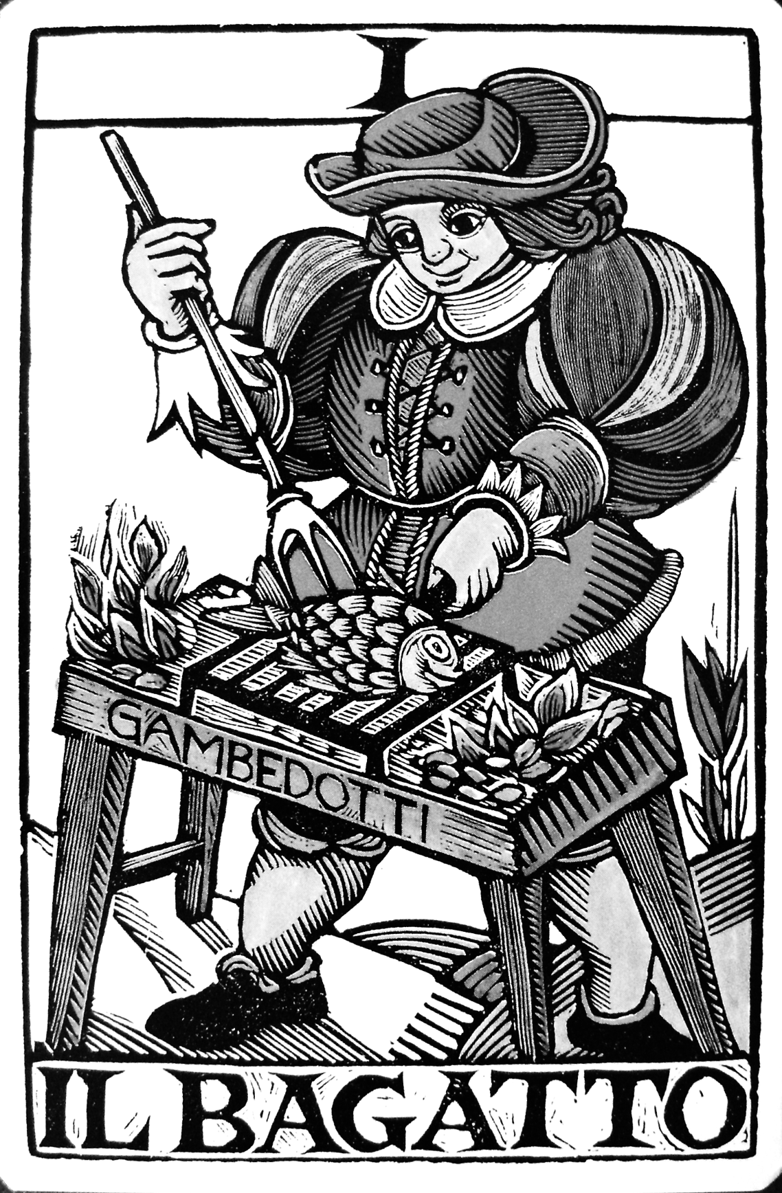 Il Bagatto di solito veniva raffigurato come giocoliere, ciarlatano o giullare. Ma l’iconografia è molta varia: in questa espressiva quanto «ricca» carta è intento a cucinare un pesce sulla brace.