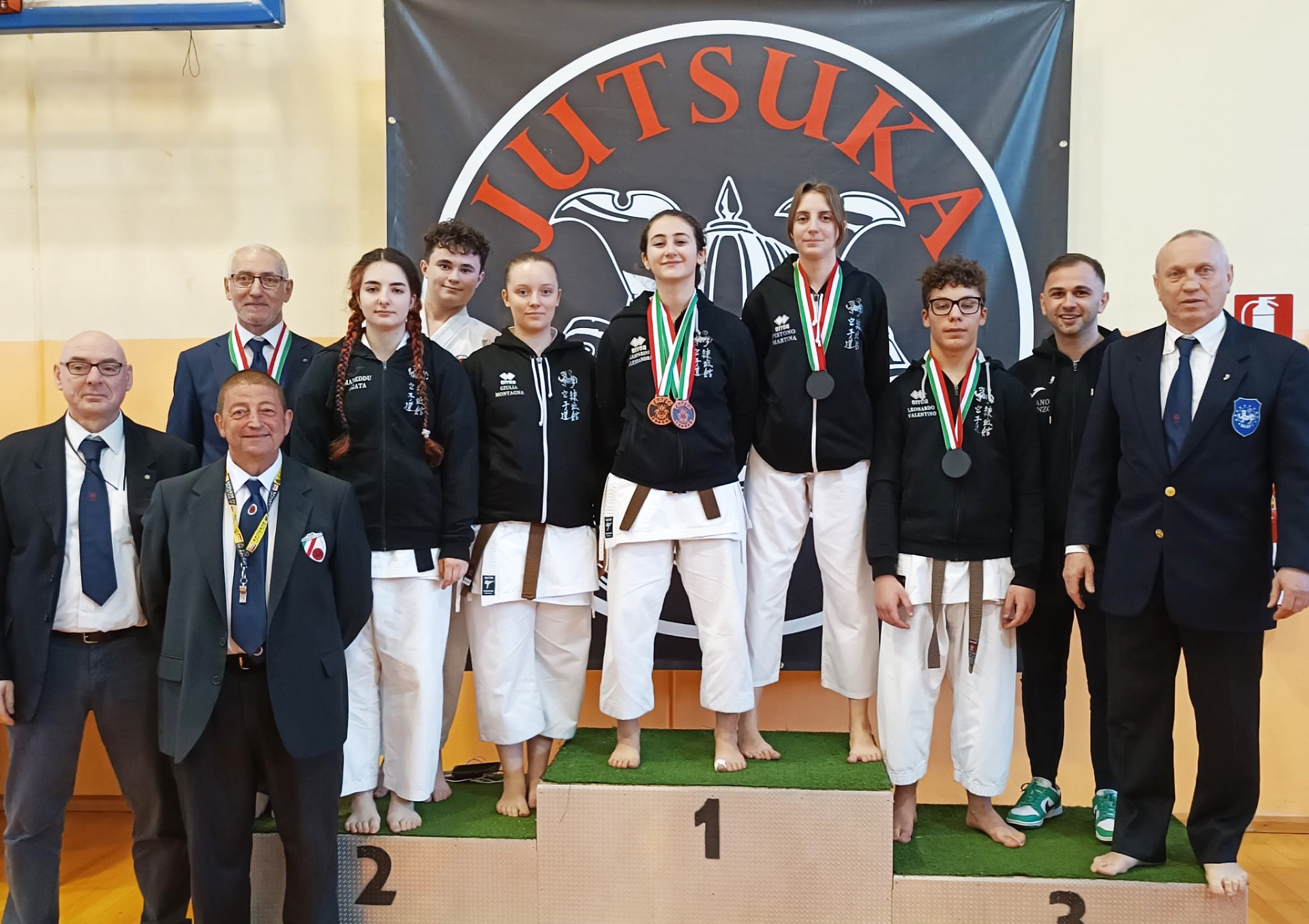 Rem Bu Kan Juniores e staff