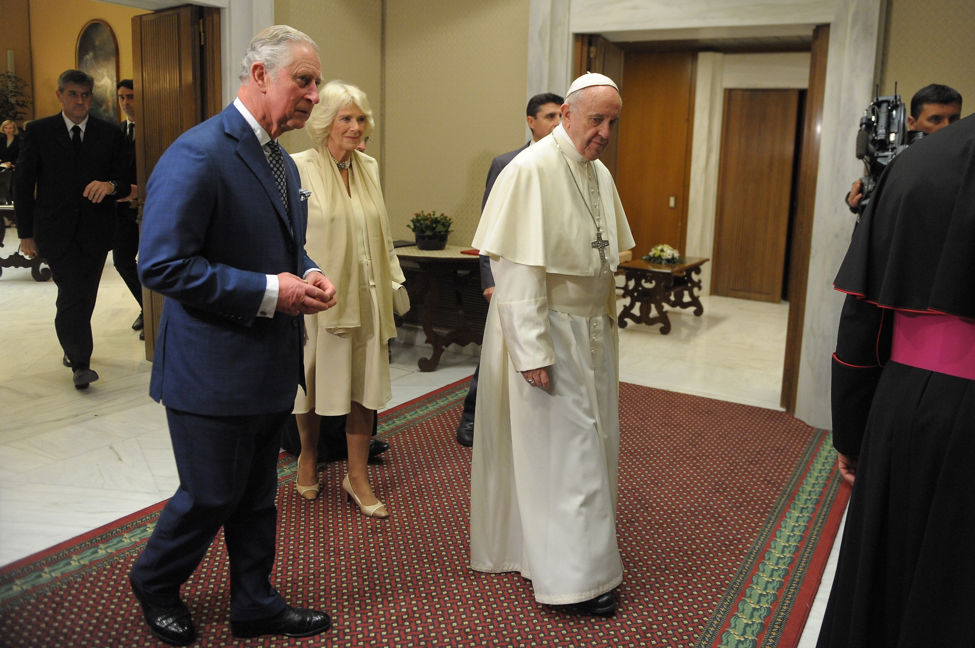Re Carlo e Camilla da Papa Francesco nel 2017