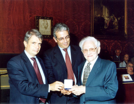 Consegna del Sigillo Civico da parte della Città di Torino al prof. Simone Teich Alasia