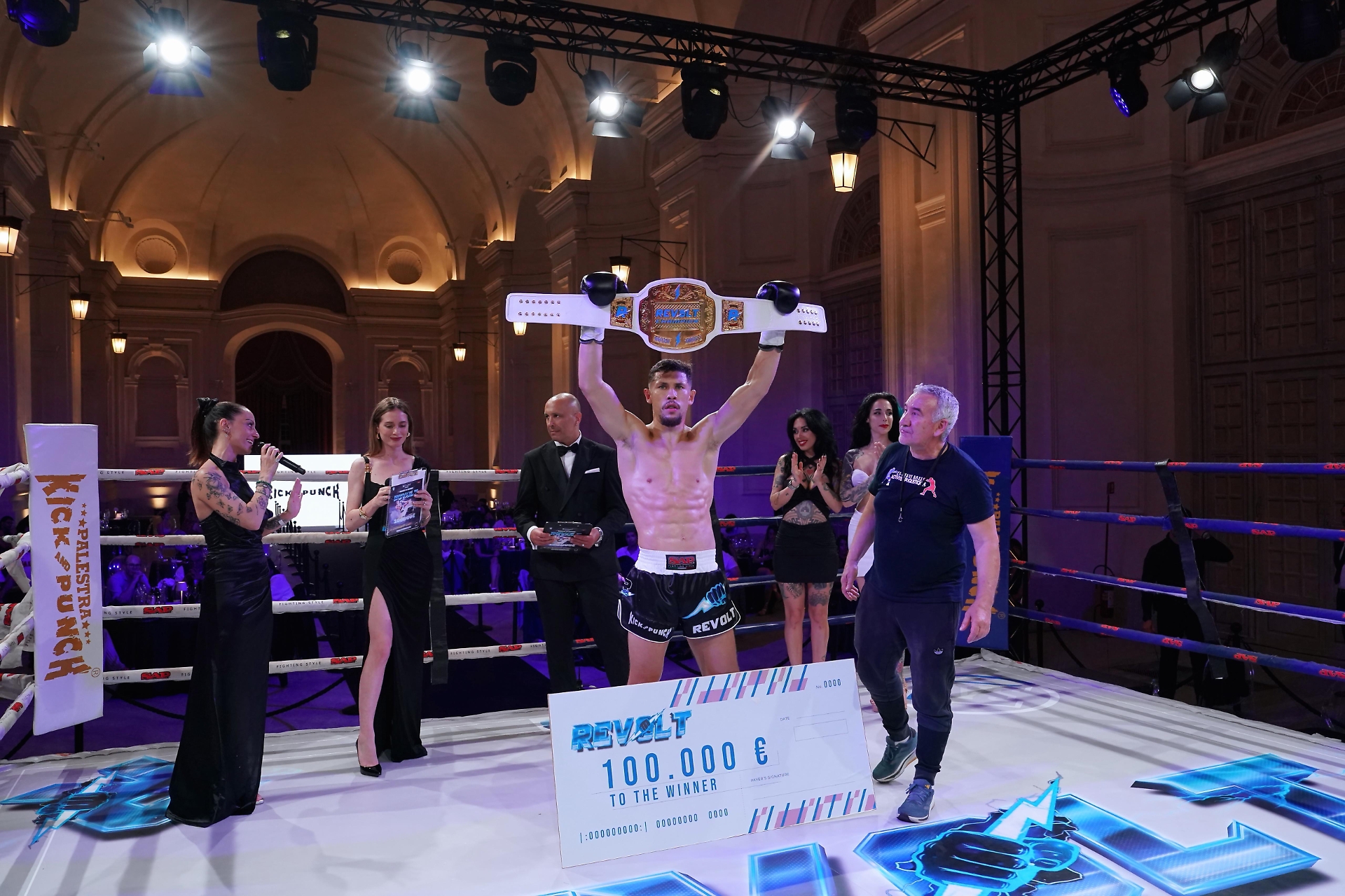 Enzo Kartoum cintura