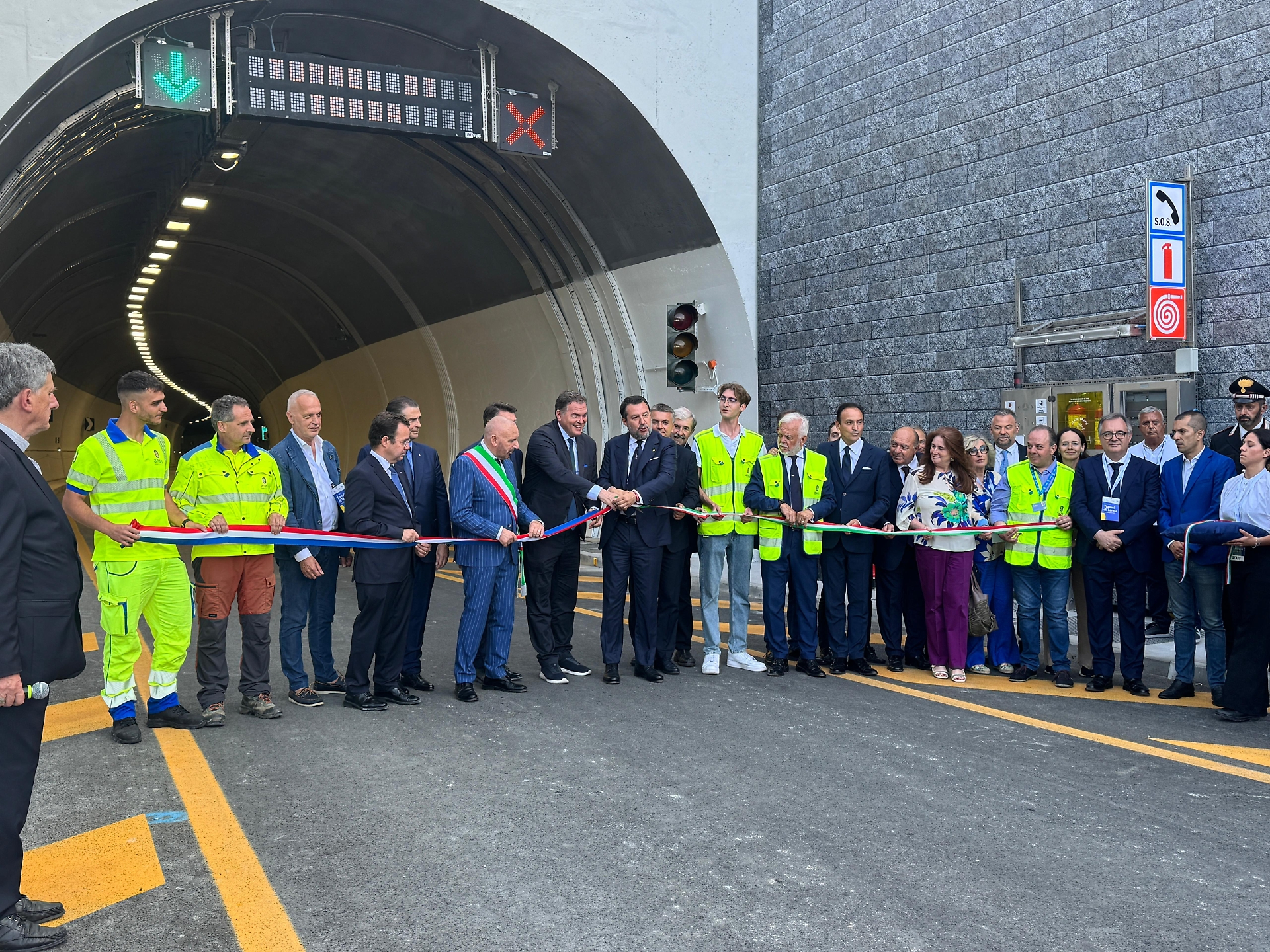 inaugura