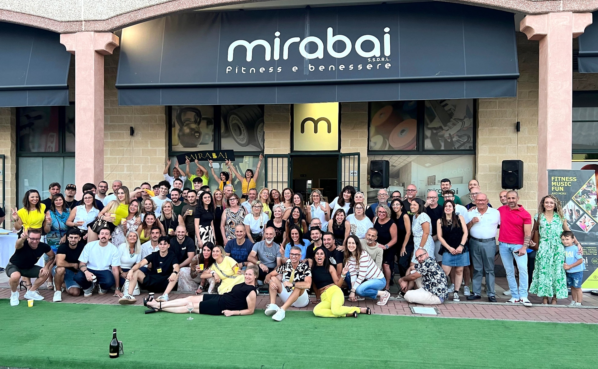 Mirabai festa 16 anni