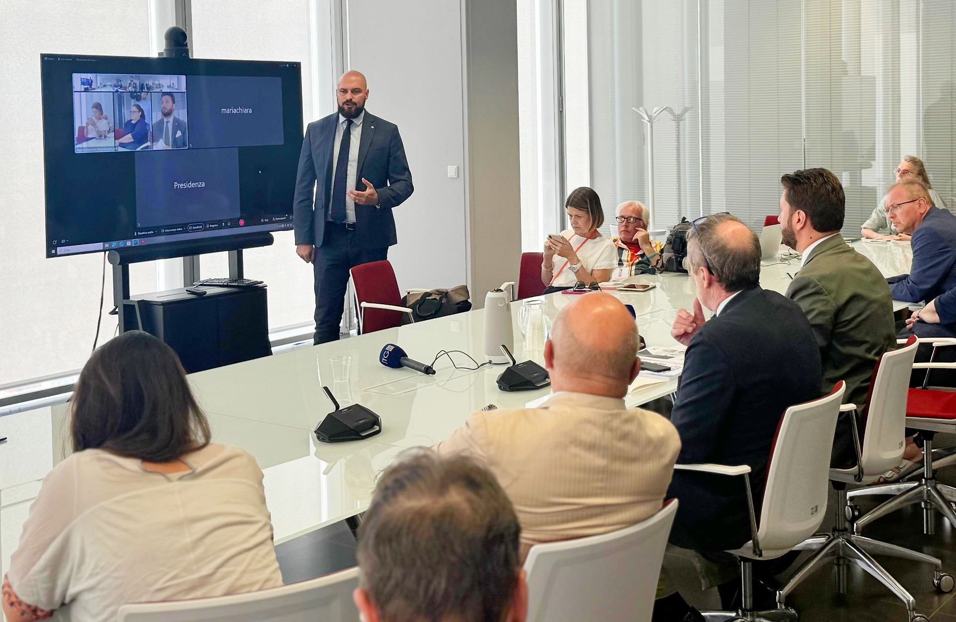 PRESENTAZIONE