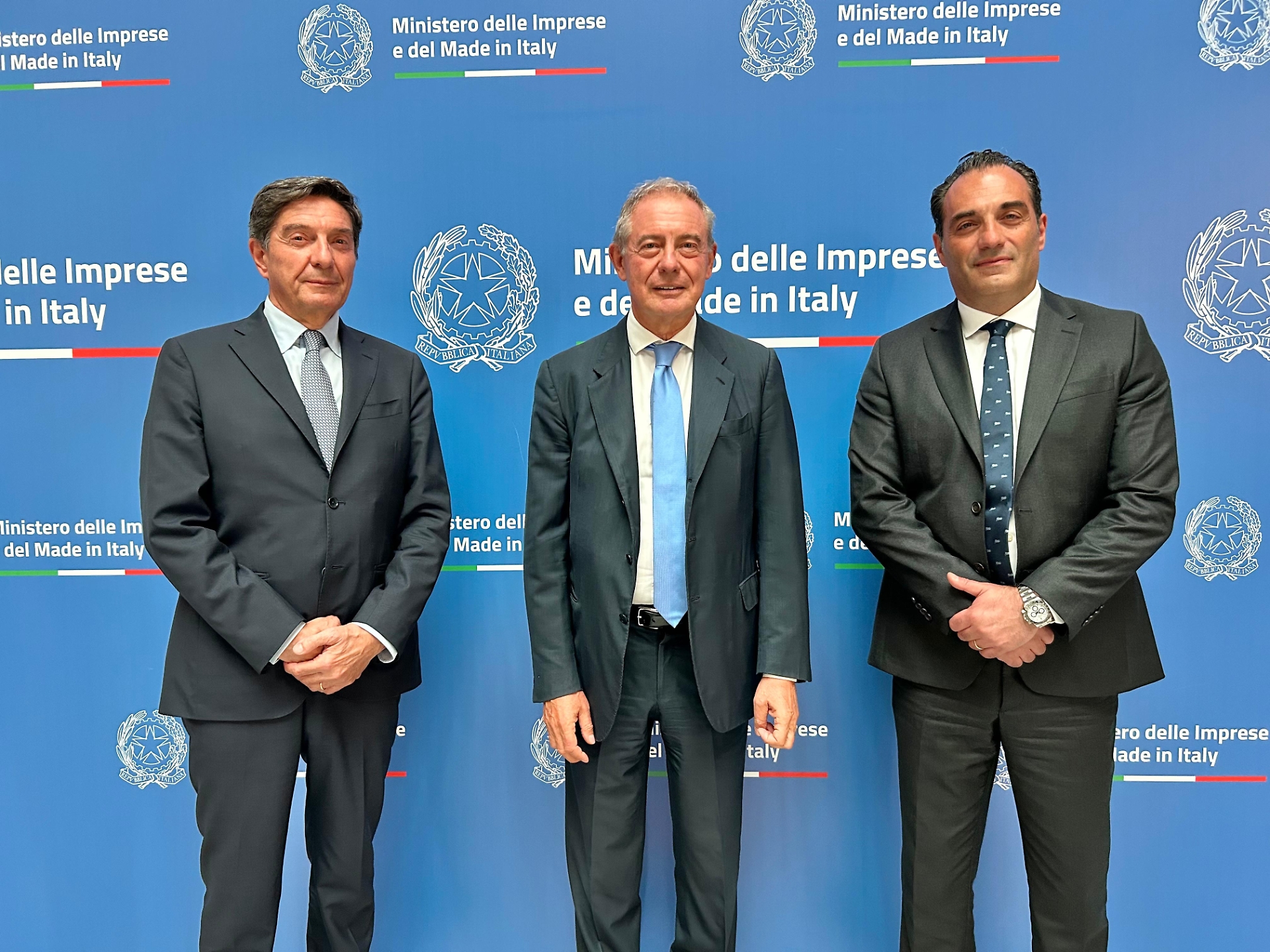 ADOLFO URSO MINISTRO MIMIT, ANTONIO FILOSA AMMINISTRATORE DELEGATO DI STELLANTIS, ROBERTO VAVASSORI, PRESIDENTE DI ANFIA