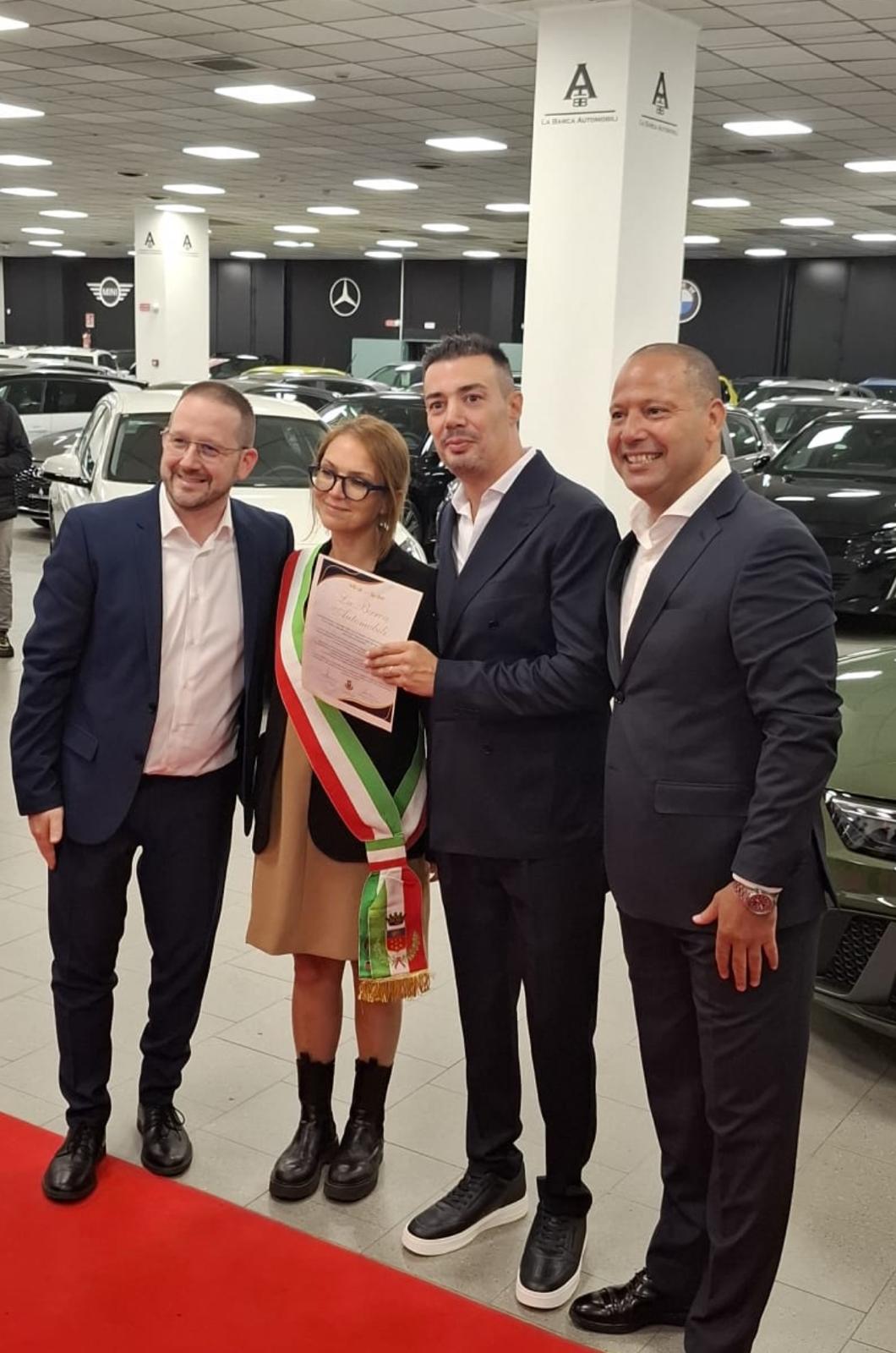 con la sindaca Elena Piastra