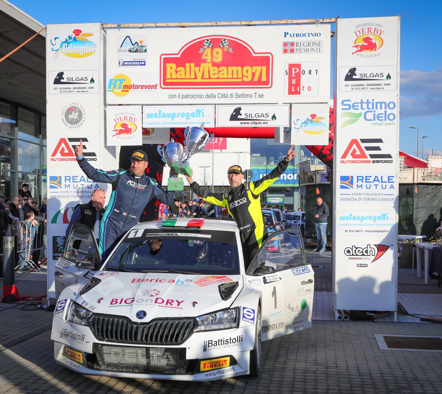 Giandomenico Basso e Simone Scattolin podio (FOTO ROLLING FAST)