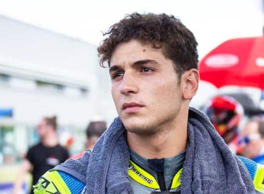 Davide Conte sguardo