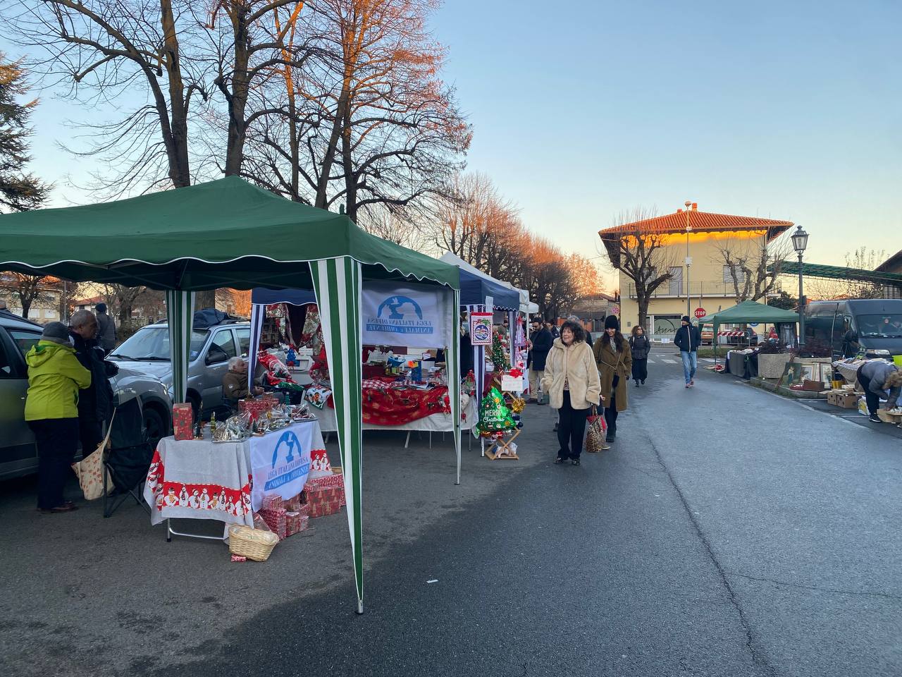 Lo stand della Lega Italiana Difesa Animali e Ambiente