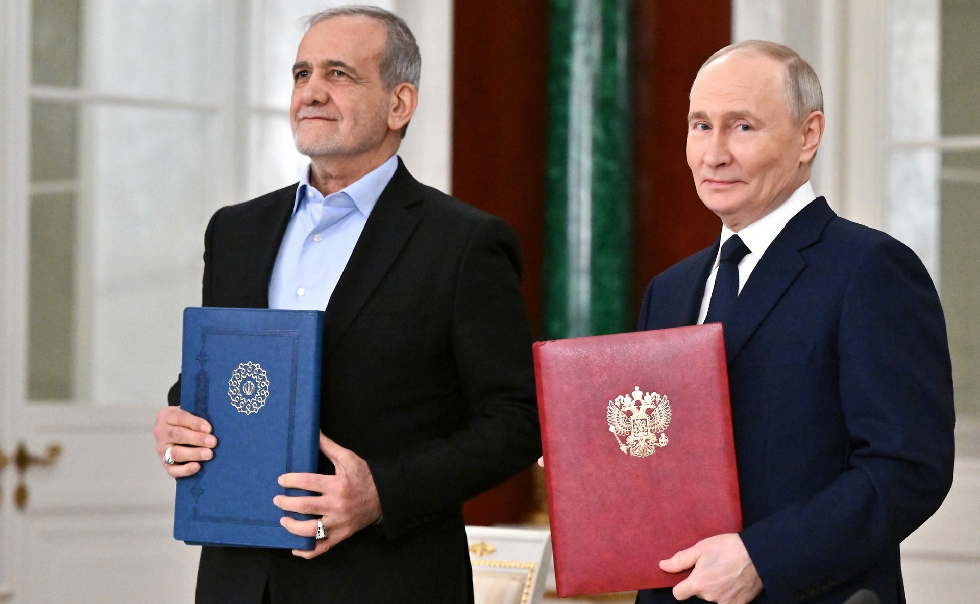 VLADIMIR PUTIN PRESIDENTE RUSSIA, MASOUD PEZESHKIAN PRESIDENTE IRAN