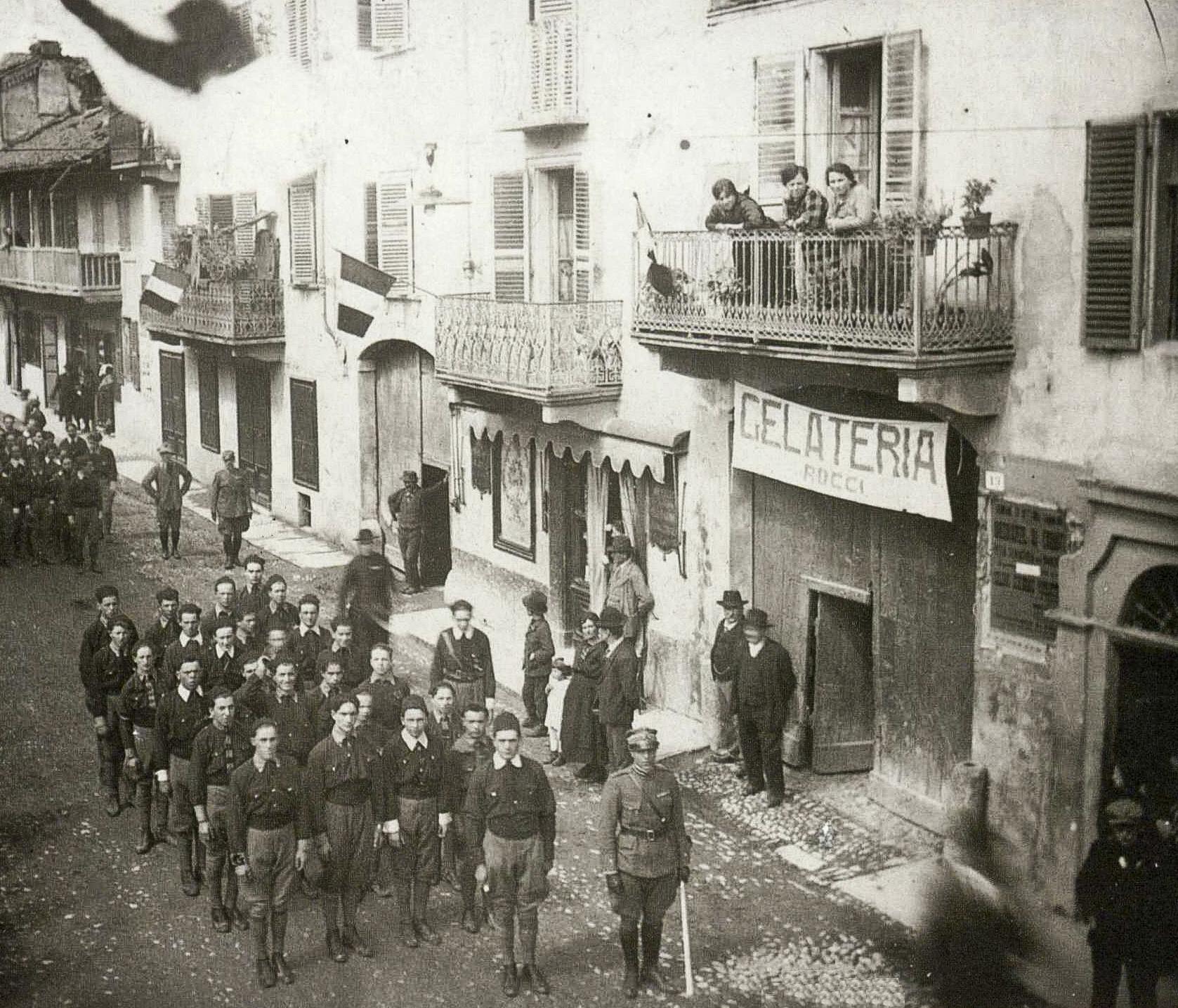 Squadristi a Settimo Torinese nel 1922
