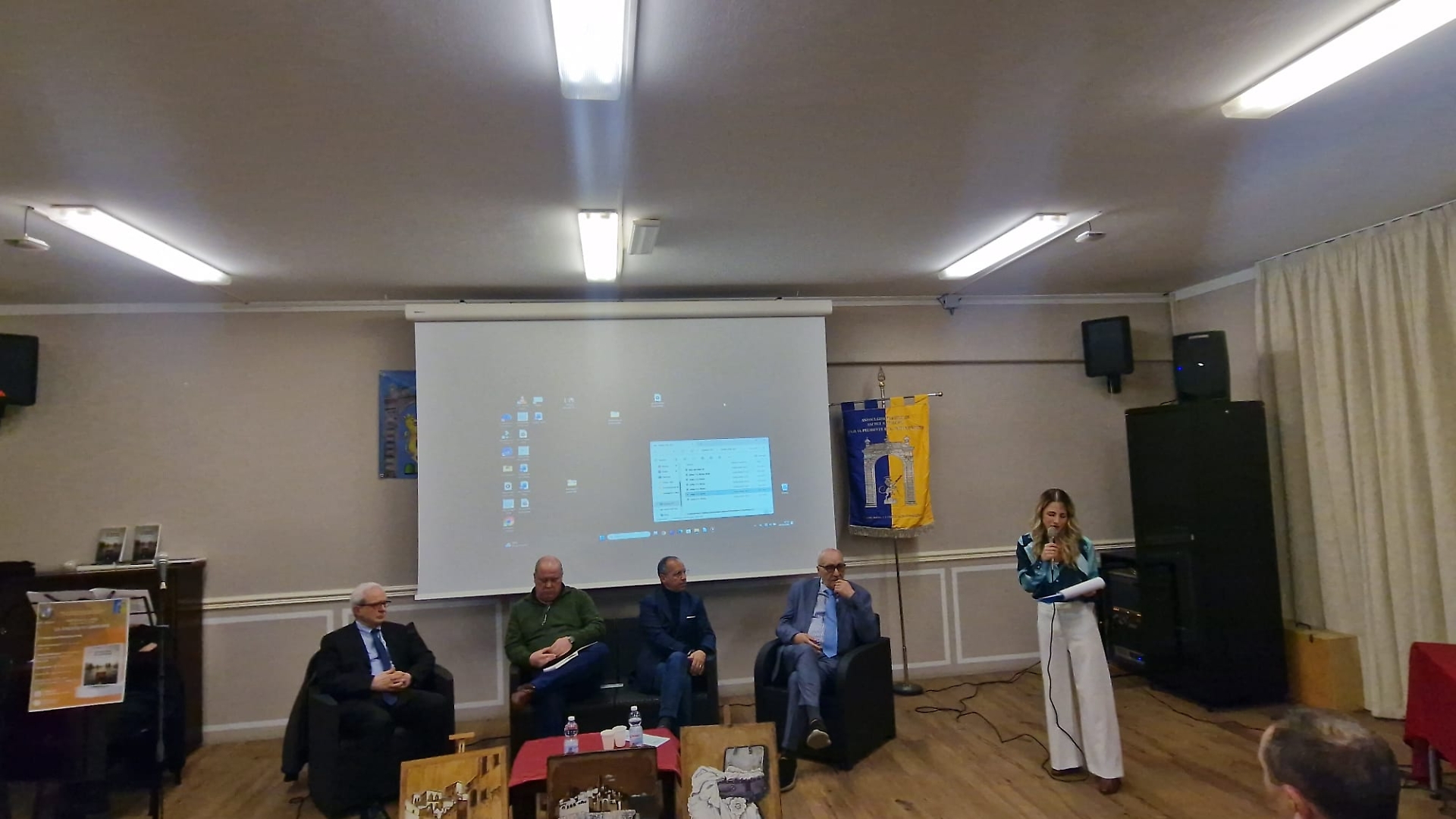 Presentazione del libro La valigia di cartone