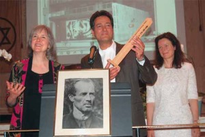 Premio per la pace &ldquo;Peace Pole&rdquo; - Foto: Archivio Circolo degli Amici di Bruno Gr&ouml;ning